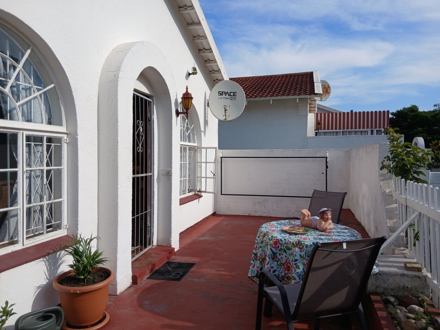 2 Bedroom Property for Sale in Aston Bay Eastern Cape